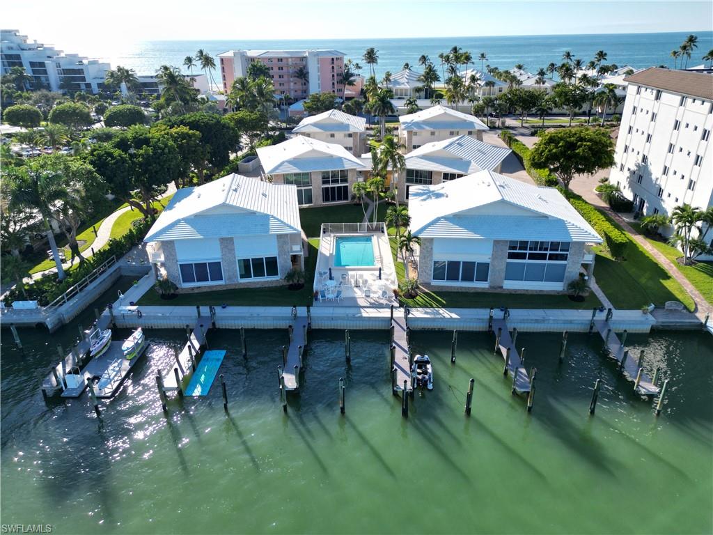 2500 Gulf Shore BLVD N N4 Property Photo 1