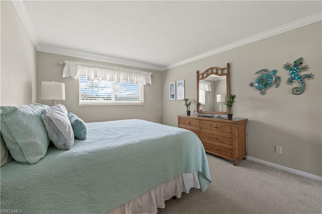 2500 Gulf Shore Blvd N N4 Property Photo 7