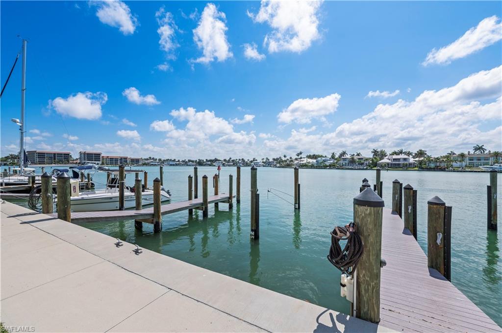 2500 Gulf Shore Blvd N N4 Property Photo 20