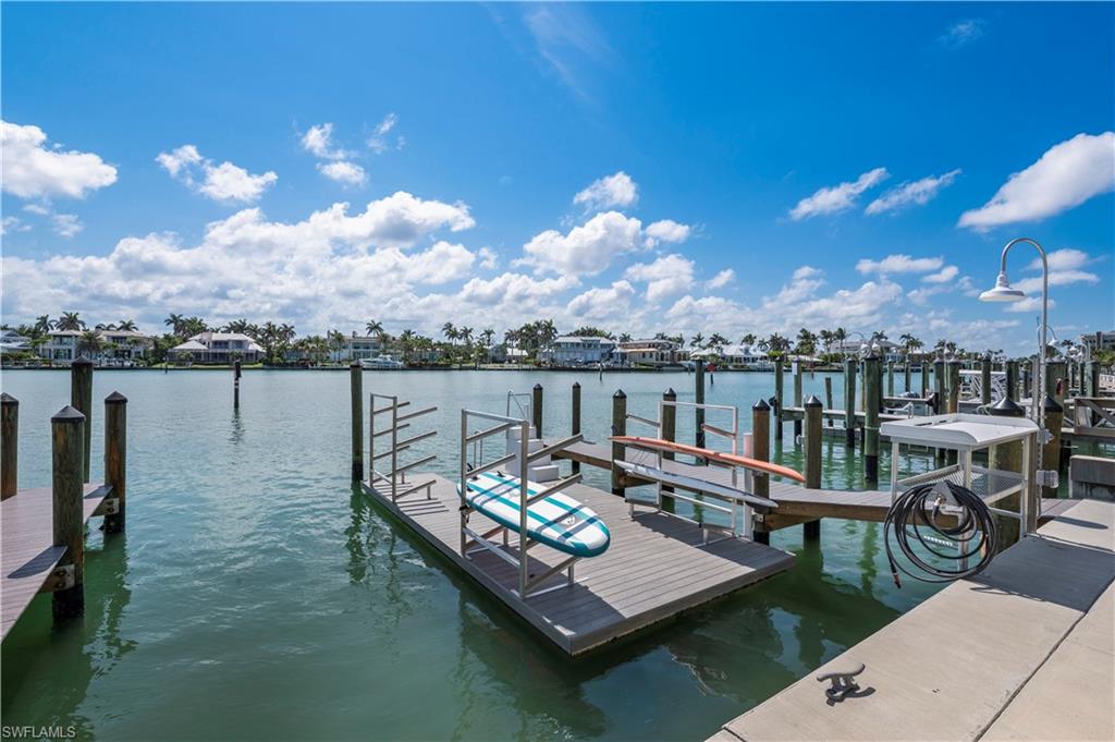 2500 Gulf Shore Blvd N N4 Property Photo 21