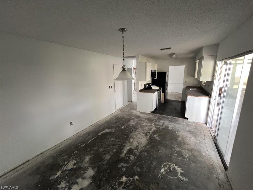15736 Coral Vine Ln Property Photo 5