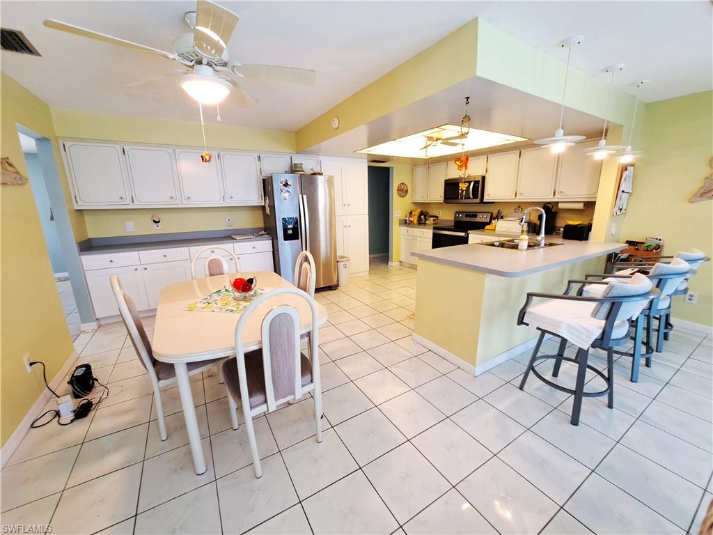 1727 Lakeview Blvd Property Photo 8