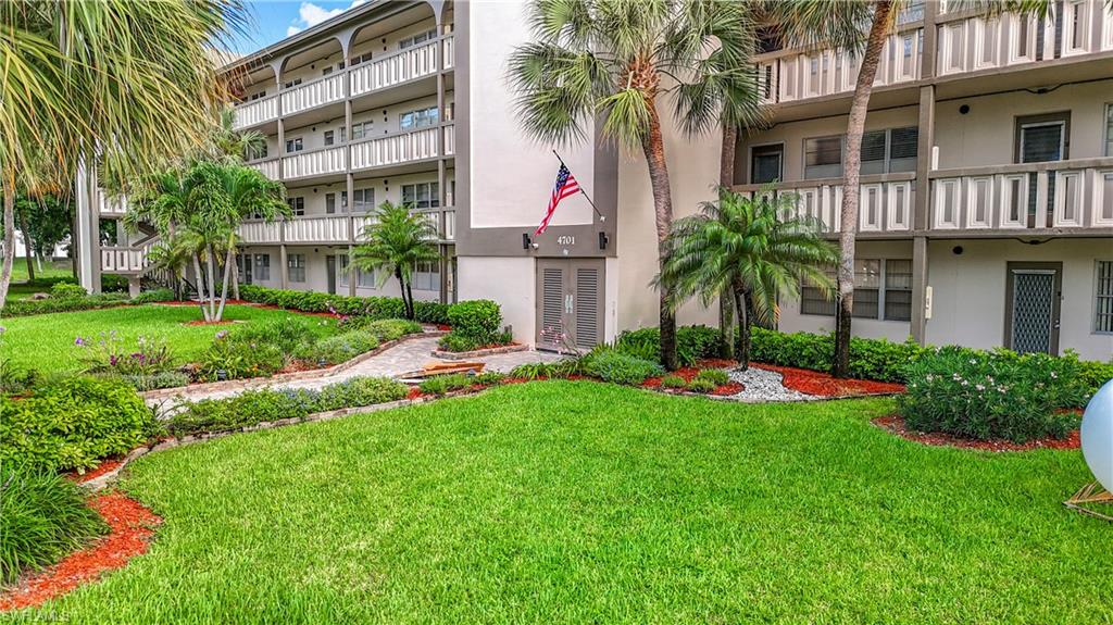 4701 Martinique Dr # L1 Property Photo 3