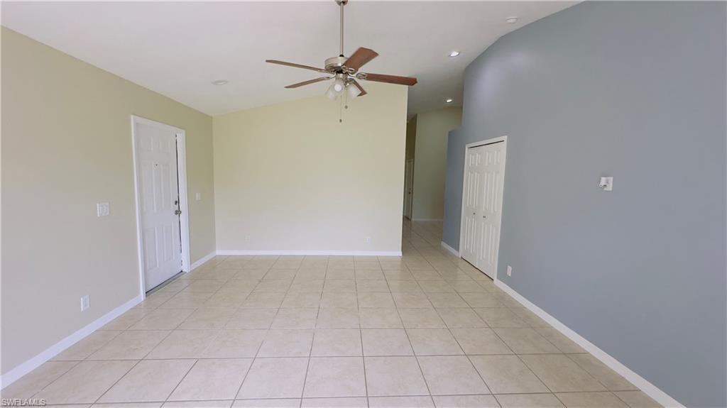 739 Eisenhower Blvd Property Photo 5