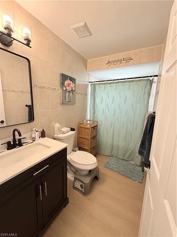 910 Greenwood Ave Property Photo 18
