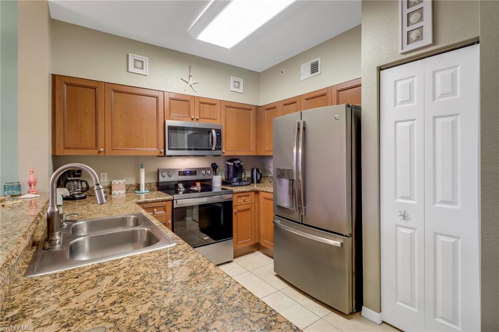 20265 Royal Villagio Ct # 201 Property Photo 5