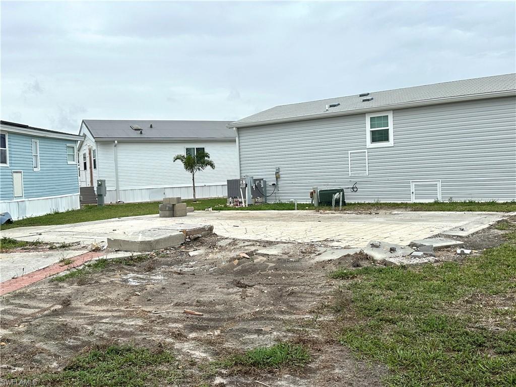 4761 Lafayette Ln W Property Photo 2