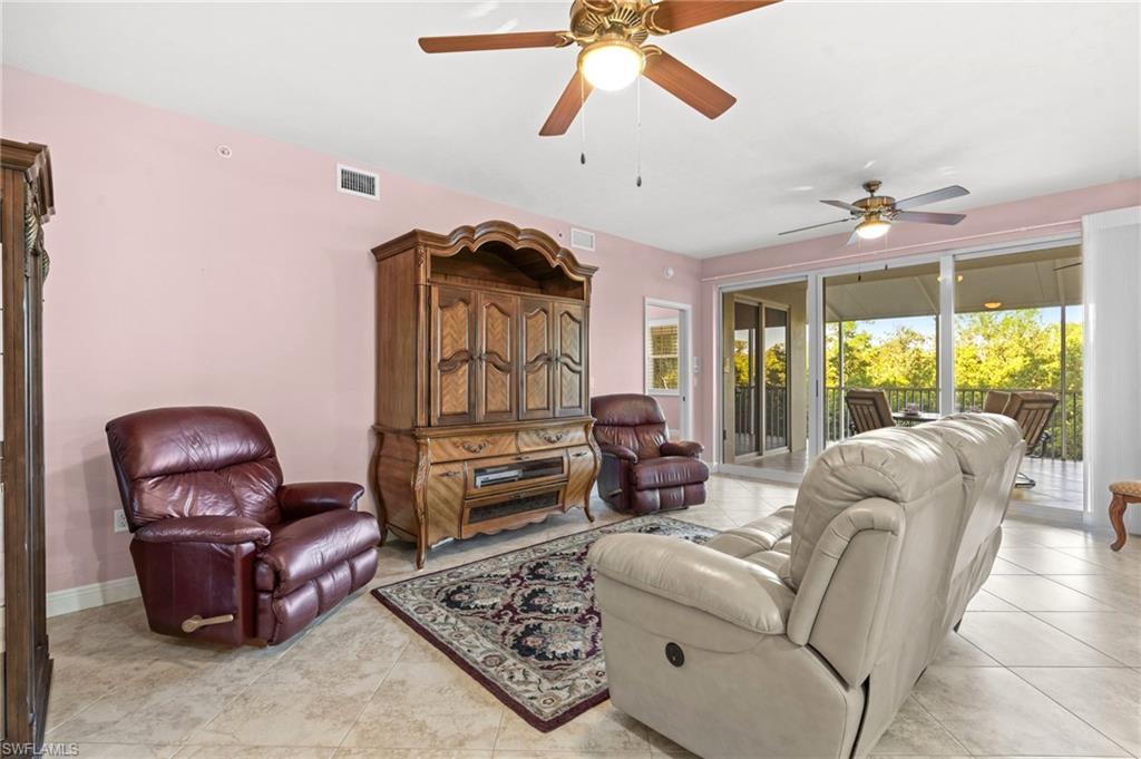 337 Vintage Bay Dr # D4 Property Photo 12
