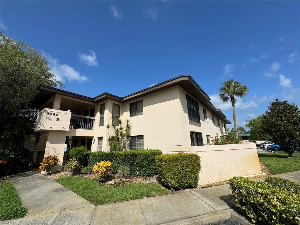 1069 Villa Dr # B103 Property Photo 1