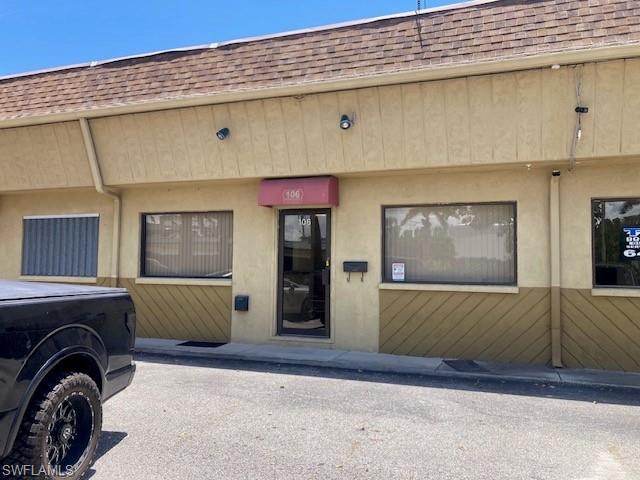 960 Chalmer Dr # 106 Property Photo 2