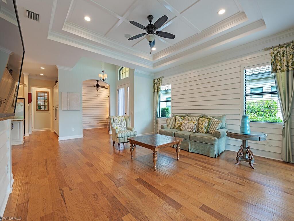 9008 Isla Bella CIR