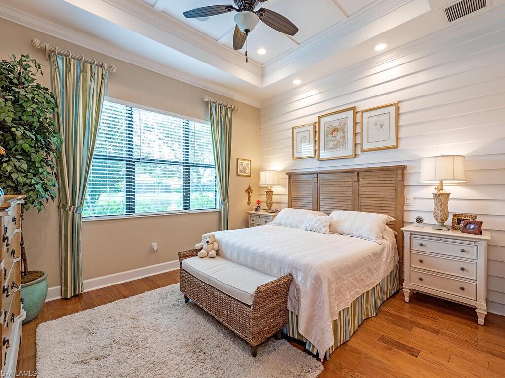 9008 Isla Bella Cir Property Photo 4