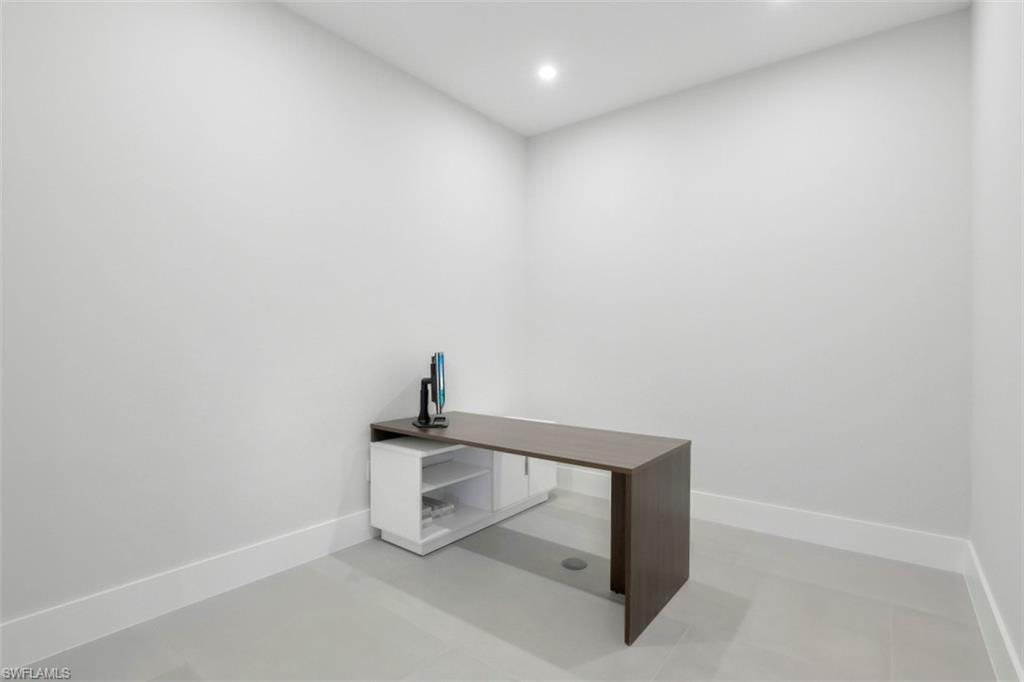 28089 Vanderbilt Dr # 101 Property Photo 24