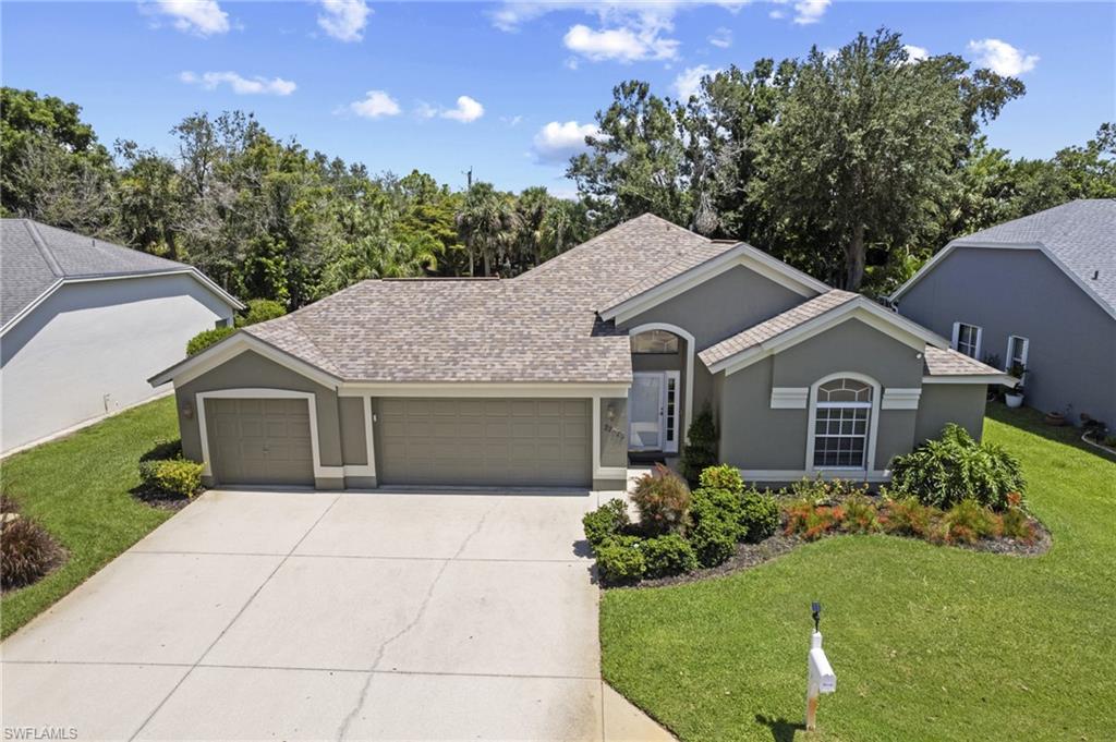 22025 Seashore Cir Property Photo 1