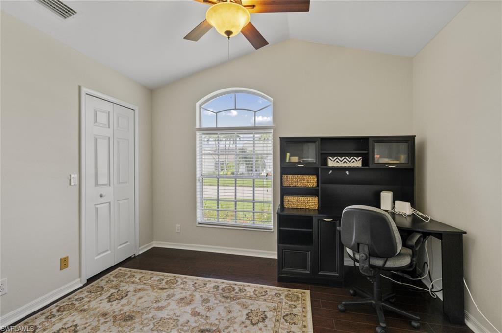22025 Seashore Cir Property Photo 13