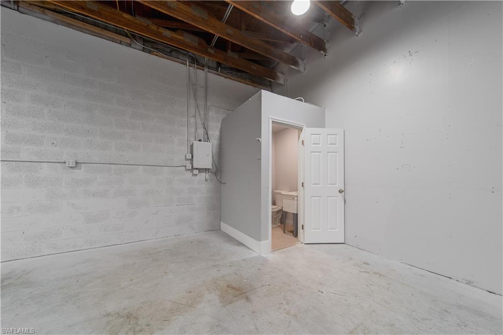 3559 Veronica S Shoemaker Blvd Property Photo 17