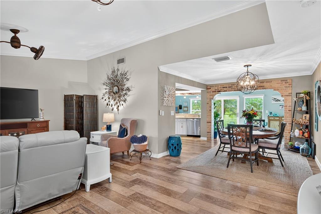 107 Round Key CIR # E9 Property Photo 1