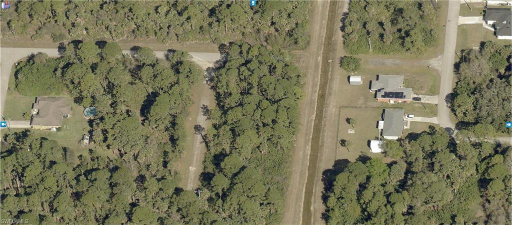 4702 Rita Ave N Property Photo 4