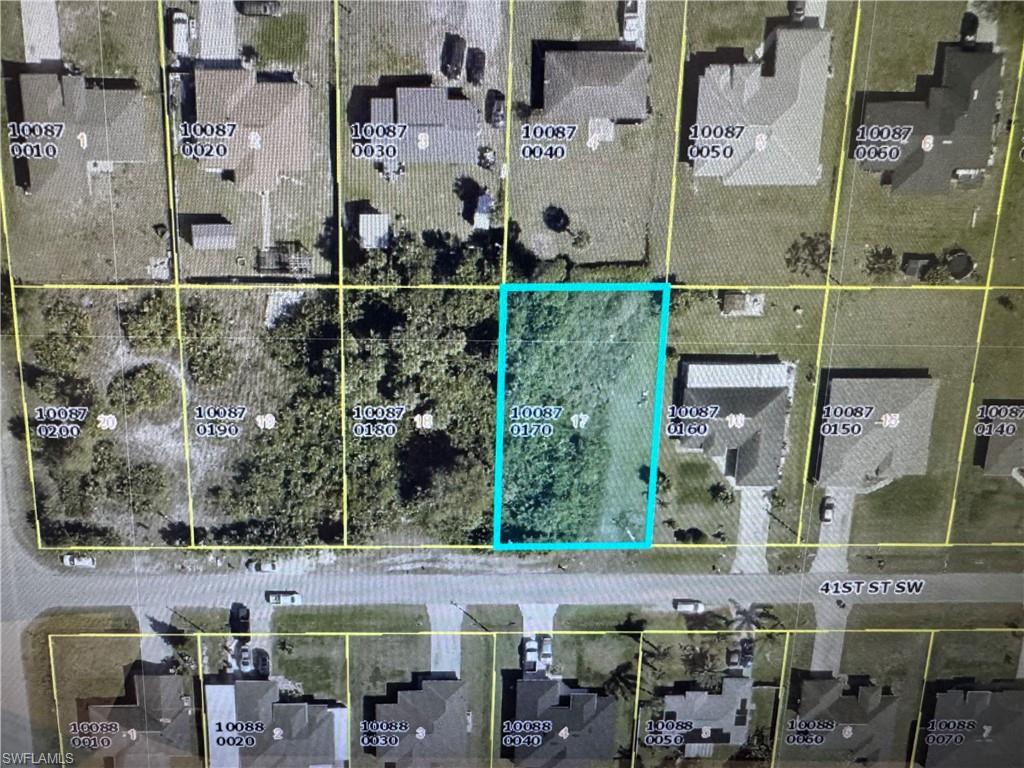 3212 41st ST SW Property Photo 1