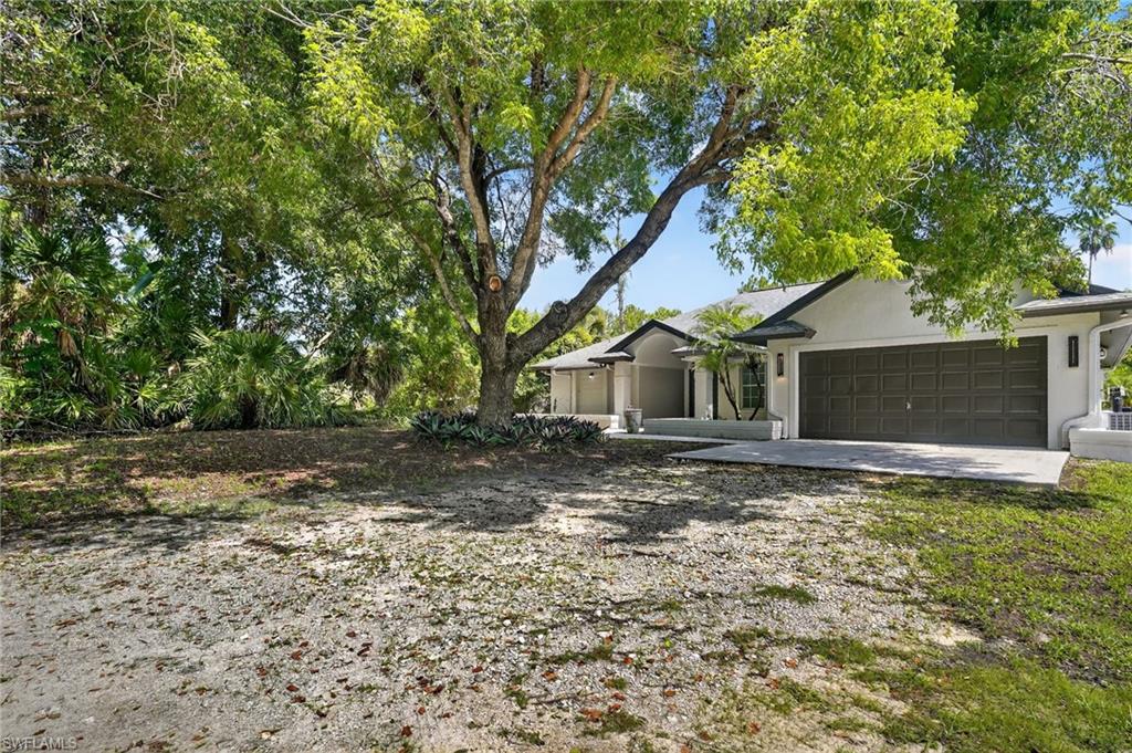 6035 Painted Leaf Ln Property Photo 2