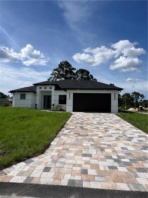 1021 Lakeside DR