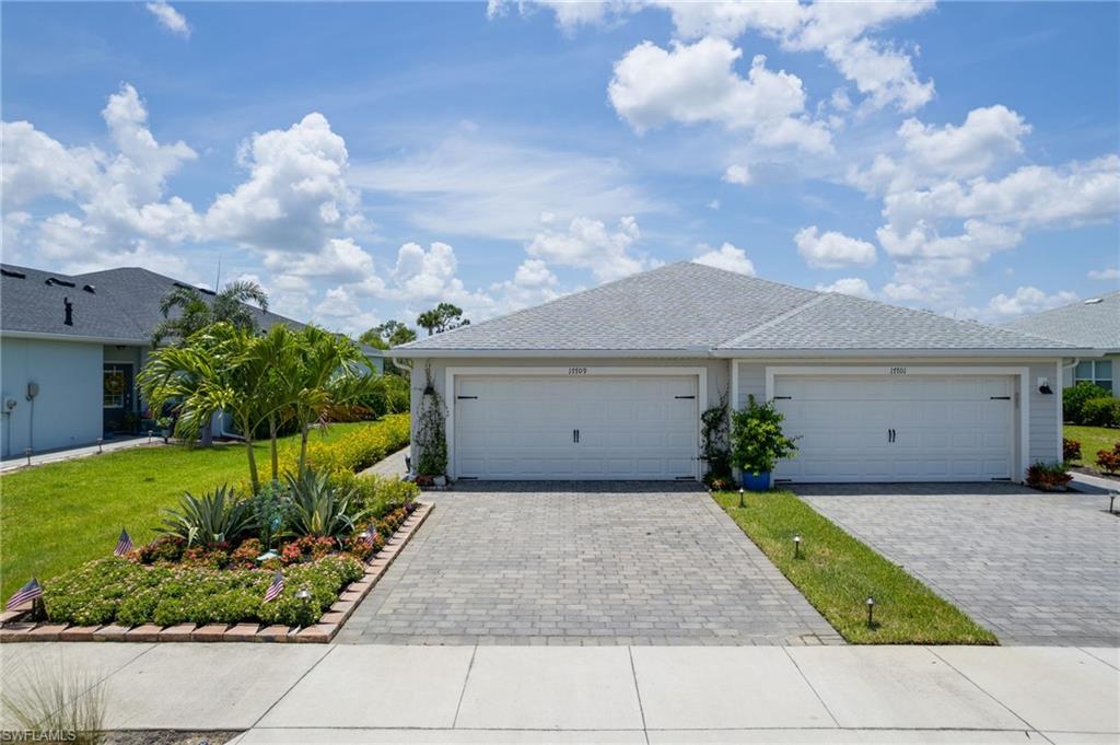 17709 Woodland Ct Property Photo 1