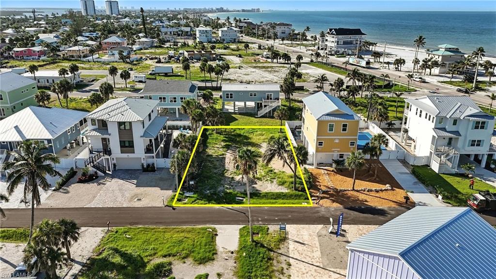 130 Mid Island DR Property Photo 1