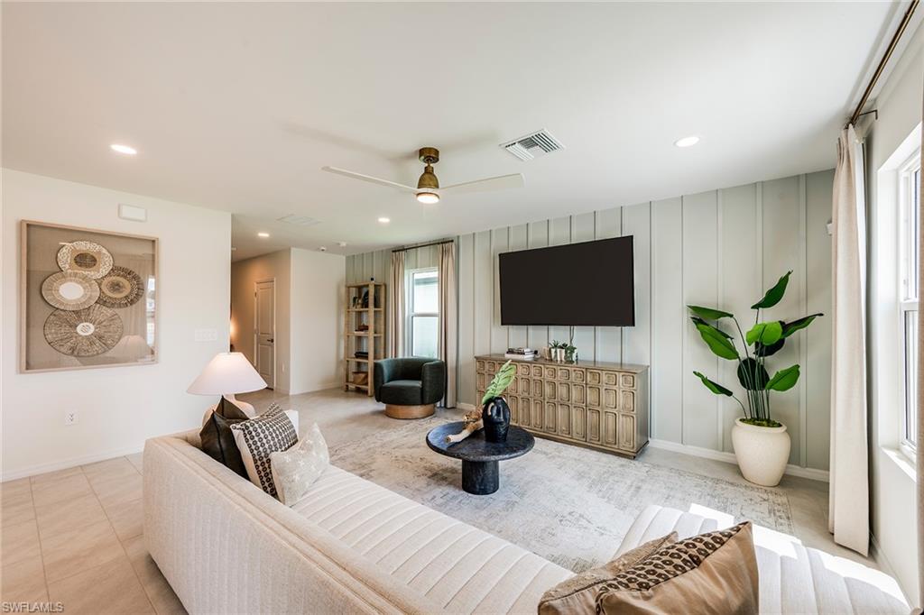 245 Moonlit Lake Trl Property Photo 3