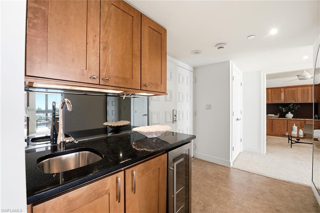 2400 Gulf Shore Blvd N 502 Property Photo 19