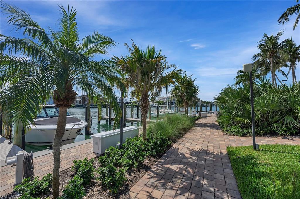 2400 Gulf Shore Blvd N 502 Property Photo 37
