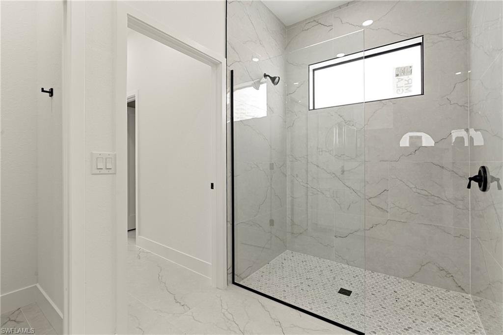 2814 44th St W Property Photo 21