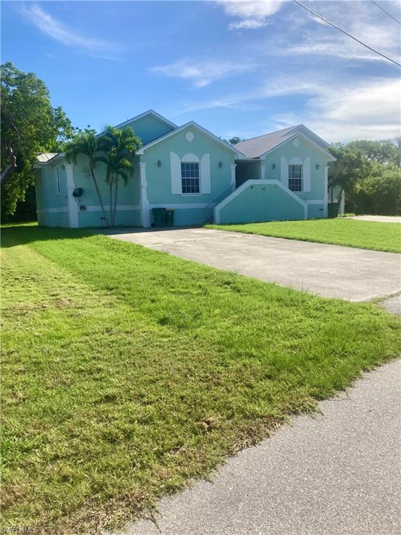 1227 Mangrove LN