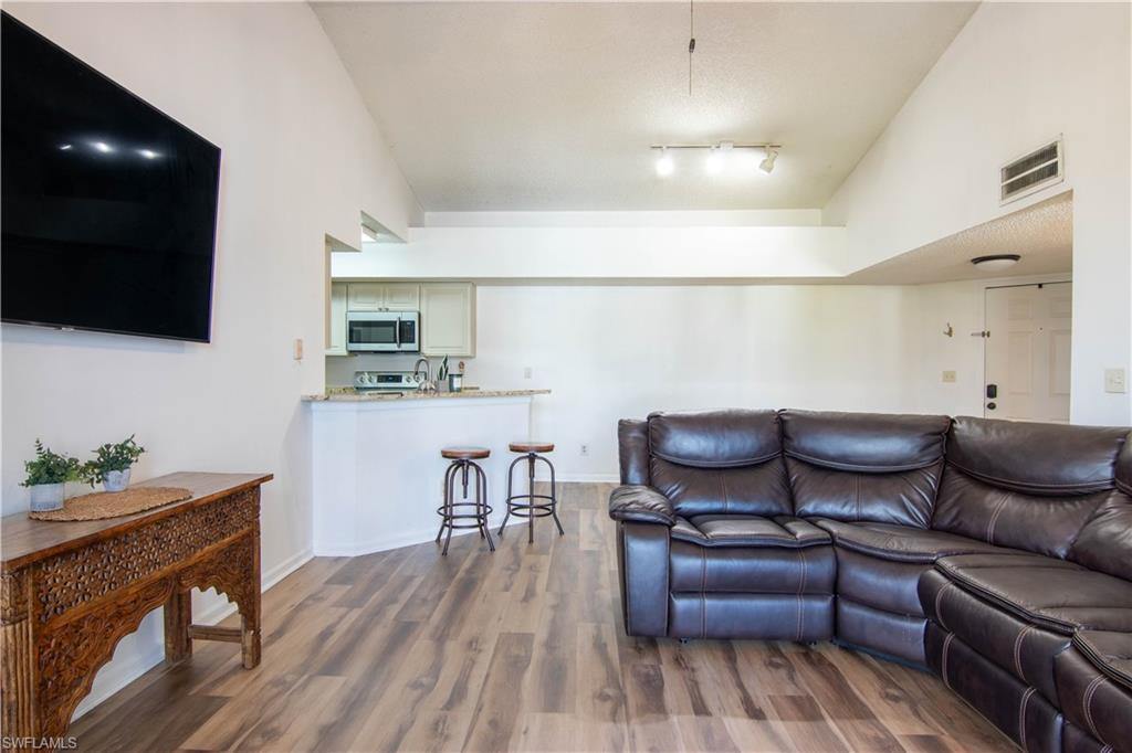13615 Eagle Ridge Dr 1633 Property Photo 8