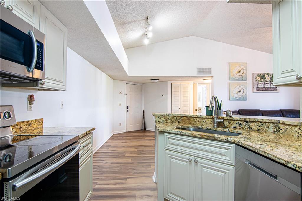 13615 Eagle Ridge Dr 1633 Property Photo 15