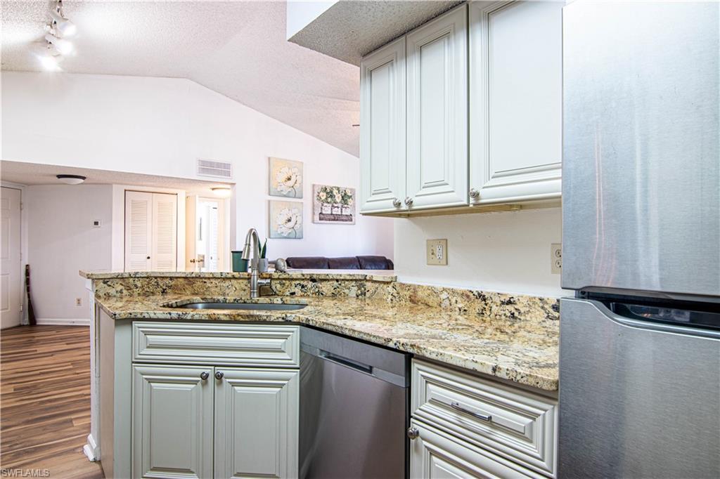 13615 Eagle Ridge Dr 1633 Property Photo 16