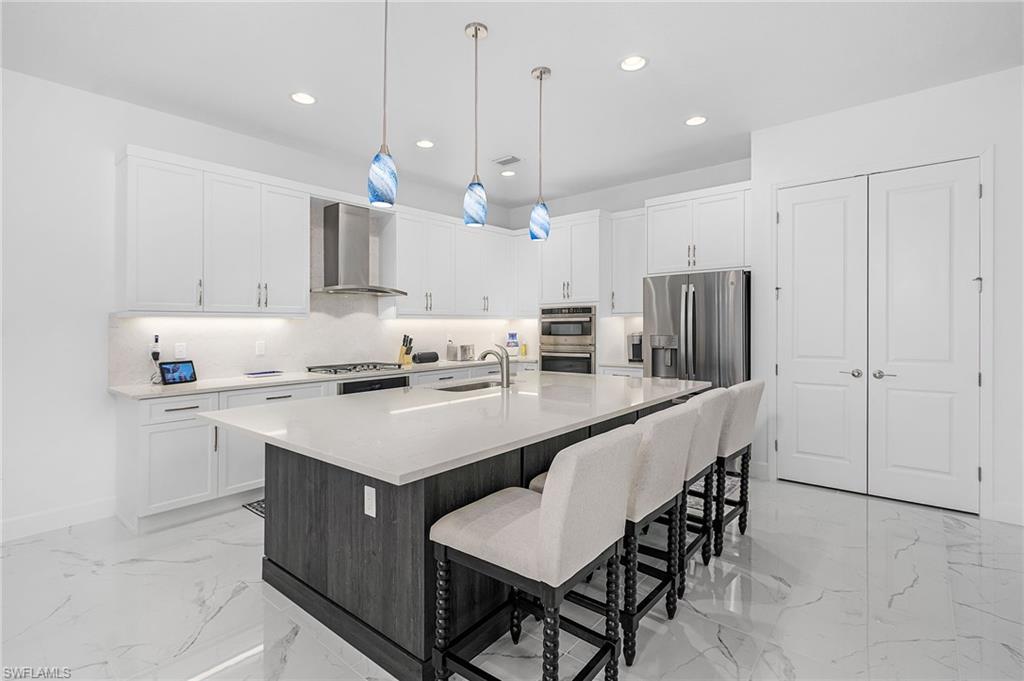 20389 Estero Crossing Blvd Property Photo 2