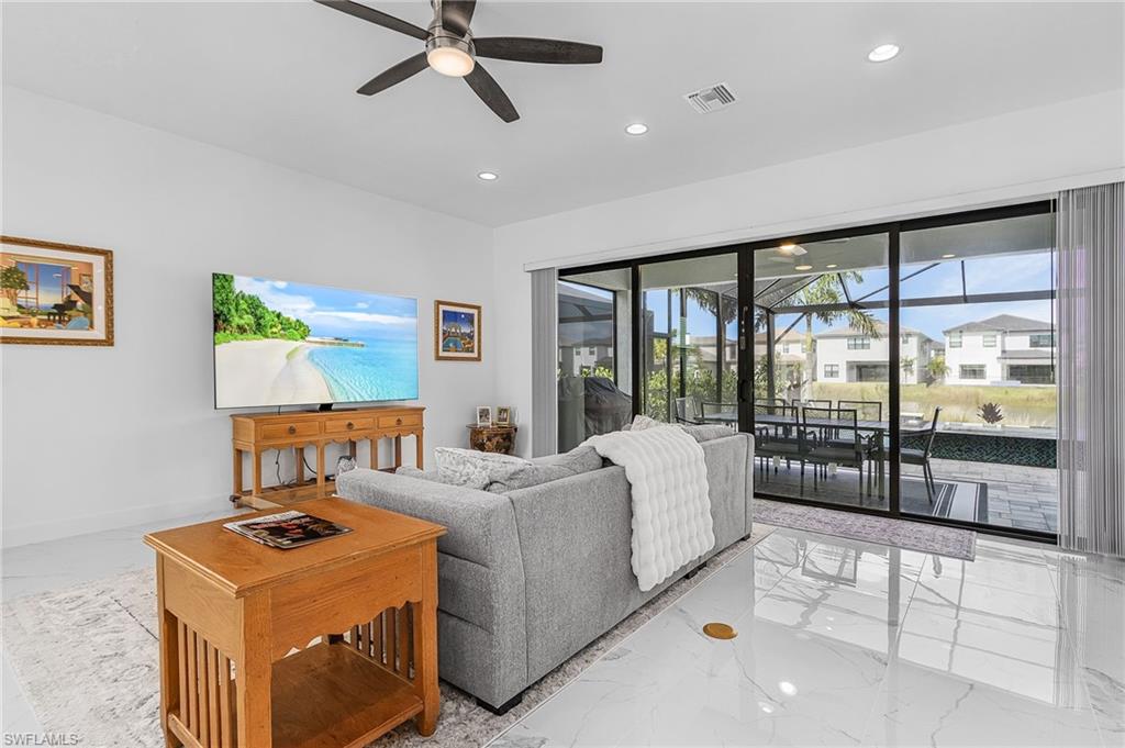20389 Estero Crossing Blvd Property Photo 6