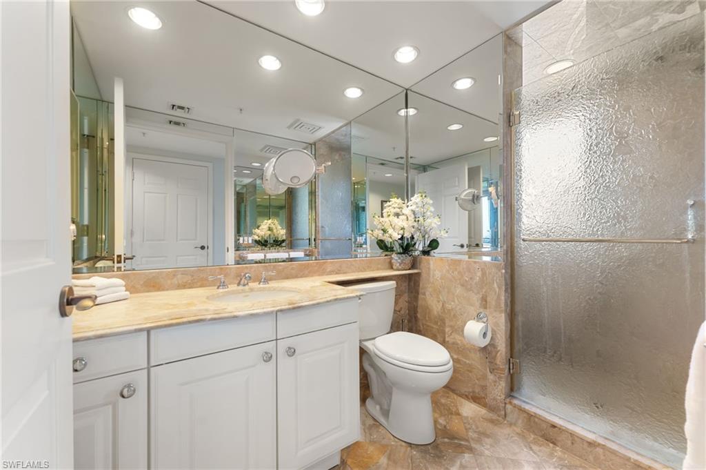 8473 Bay Colony Dr 701 Property Photo 13