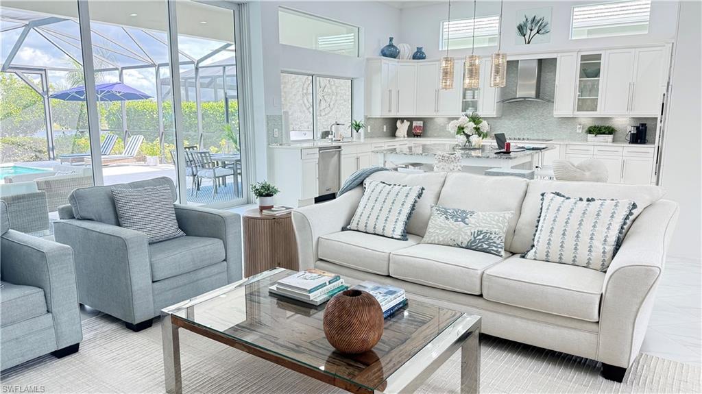 5060 Martinique Dr Property Photo 2