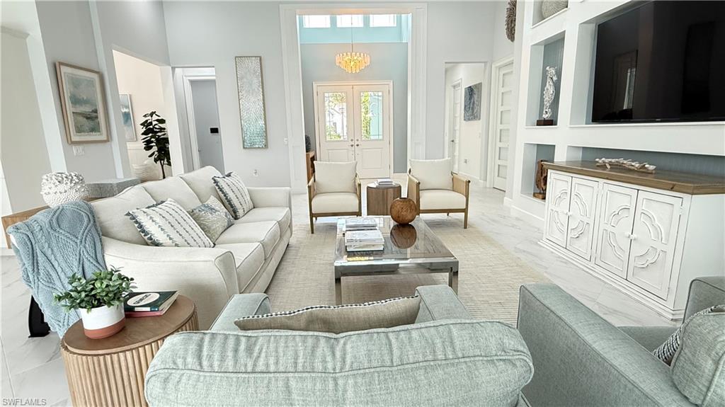 5060 Martinique Dr Property Photo 9