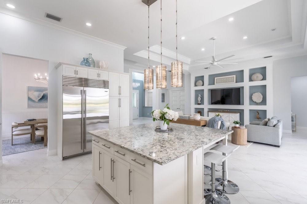 5060 Martinique Dr Property Photo 12