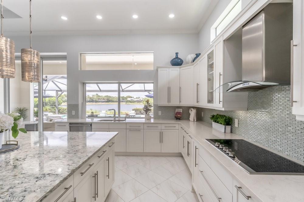 5060 Martinique Dr Property Photo 14