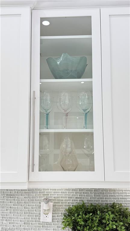 5060 Martinique Dr Property Photo 20