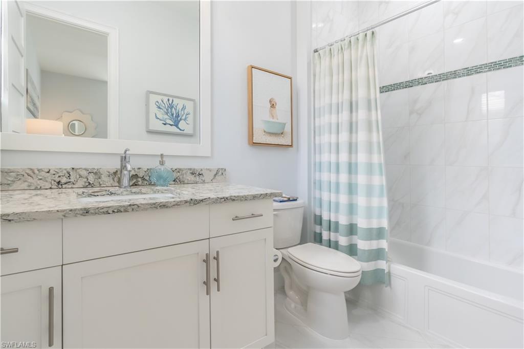 5060 Martinique Dr Property Photo 36