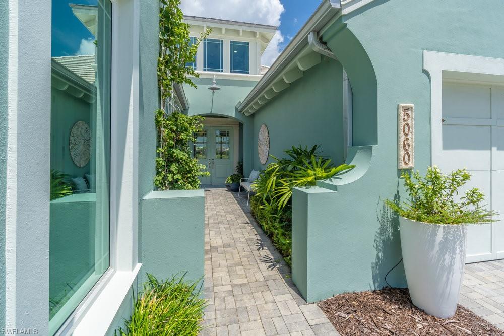 5060 Martinique Dr Property Photo 38