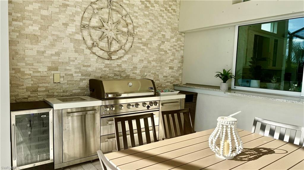 5060 Martinique Dr Property Photo 43