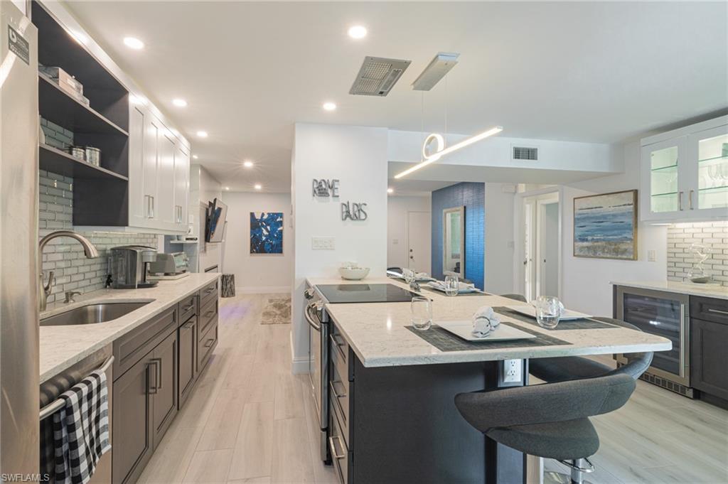 788 Park Shore Dr # F37 Property Photo 1