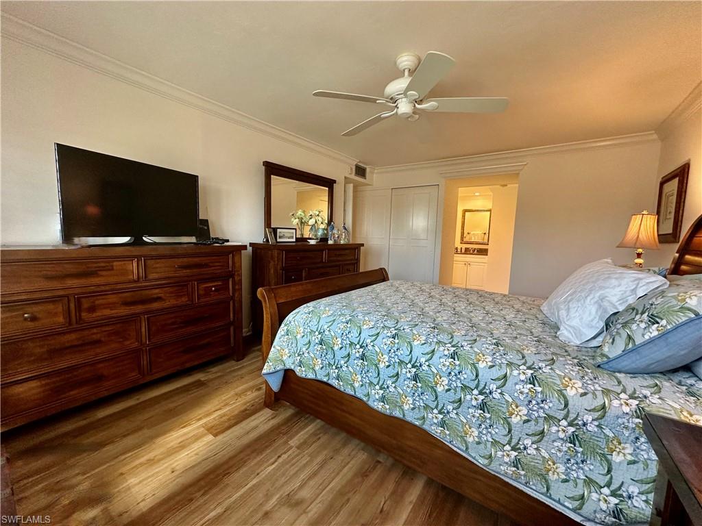 555 Park Shore Dr B403 Property Photo 20