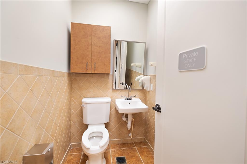 3021 Airport Rd N 103 Property Photo 44