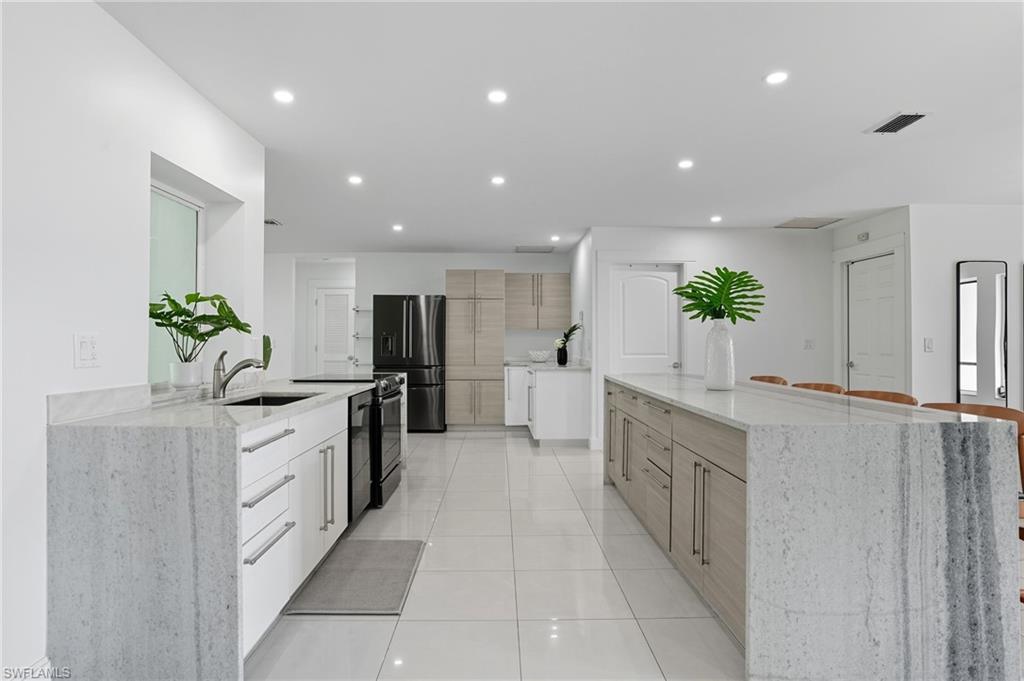 155 Old Tamiami Trl Property Photo 11